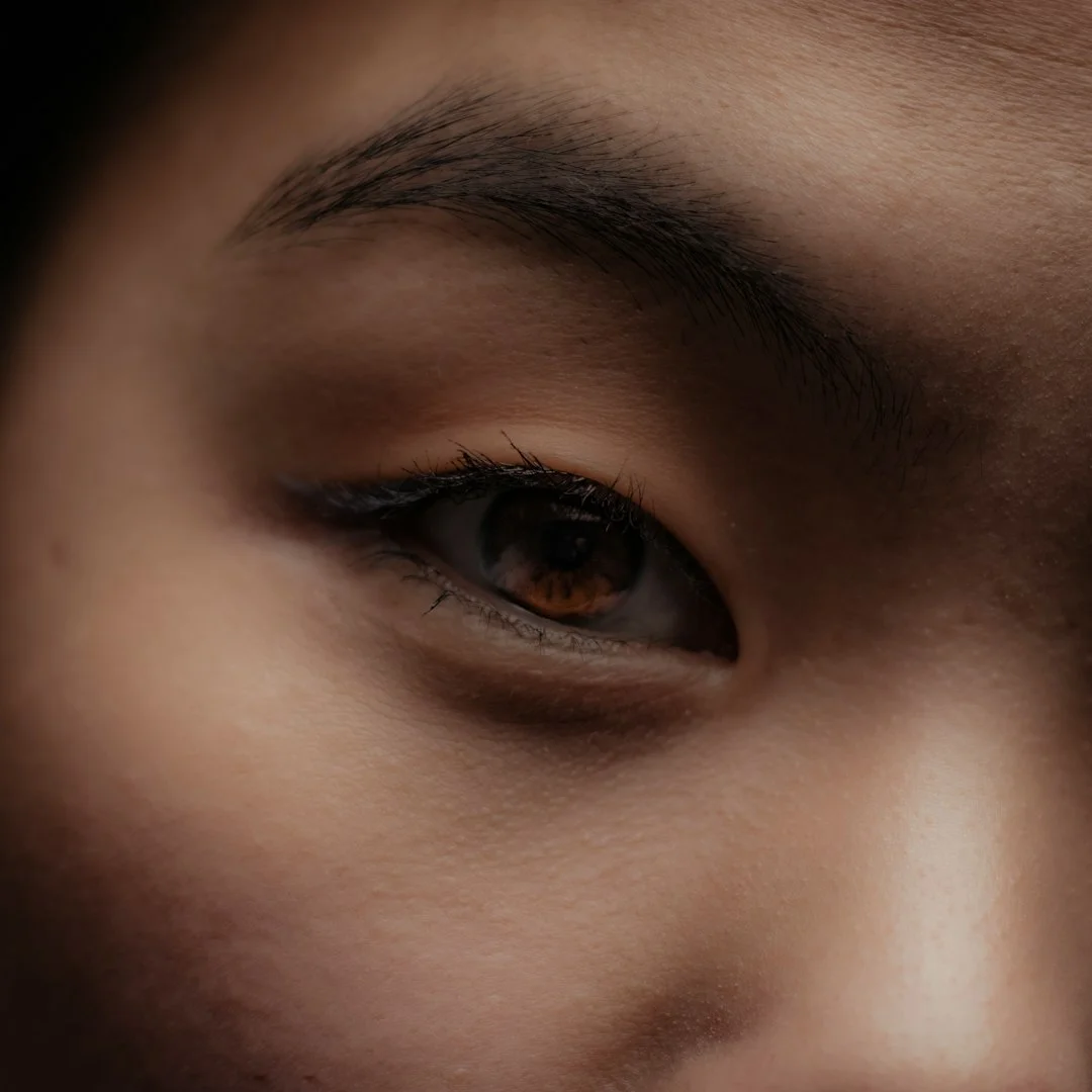 Eye Contour